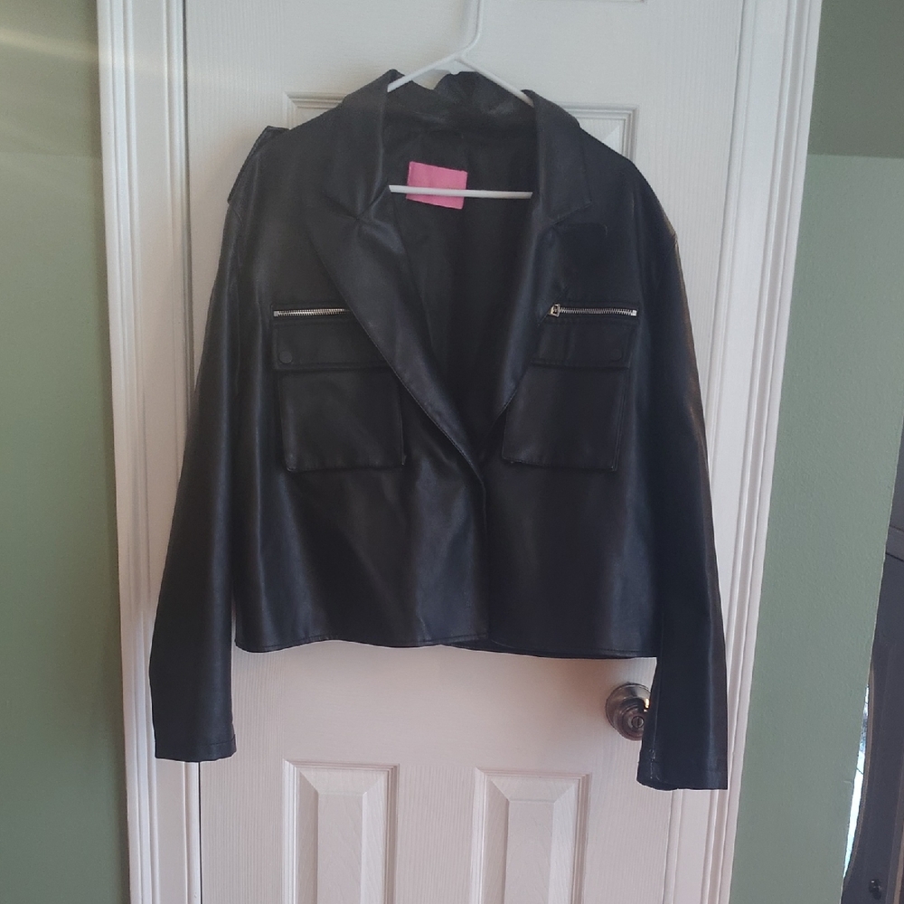 Elegant Black Leather Jacket for Women